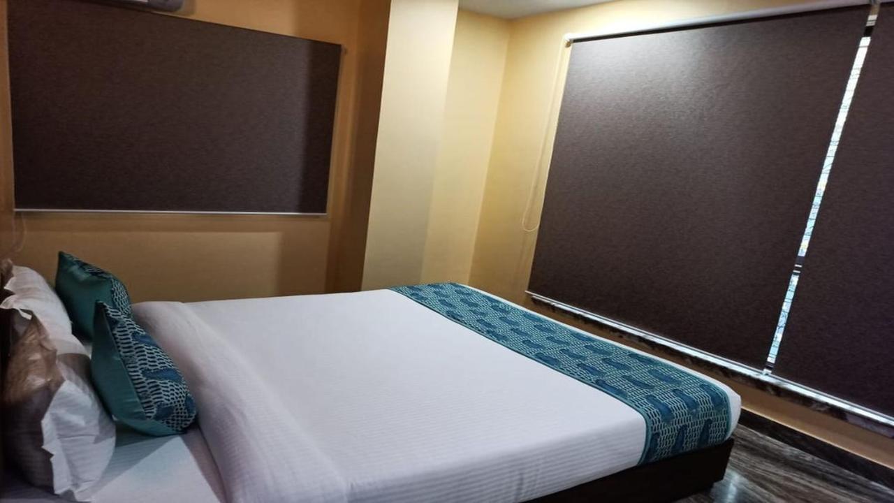 Hotel Aloka Residency โกลกาตา ภายนอก รูปภาพ
