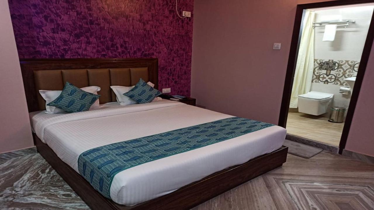 Hotel Aloka Residency โกลกาตา ภายนอก รูปภาพ